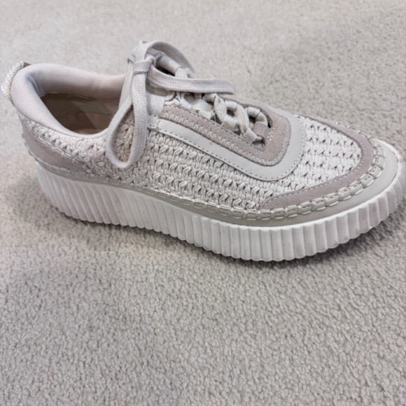 Dolce Vita Dolen Platform Sneaker - Picture 3 of 7